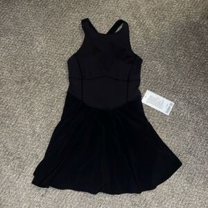 Lululemon court crush dress. 6